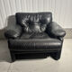 Black leather armchair – Tobia Scarpa for B&B Italia