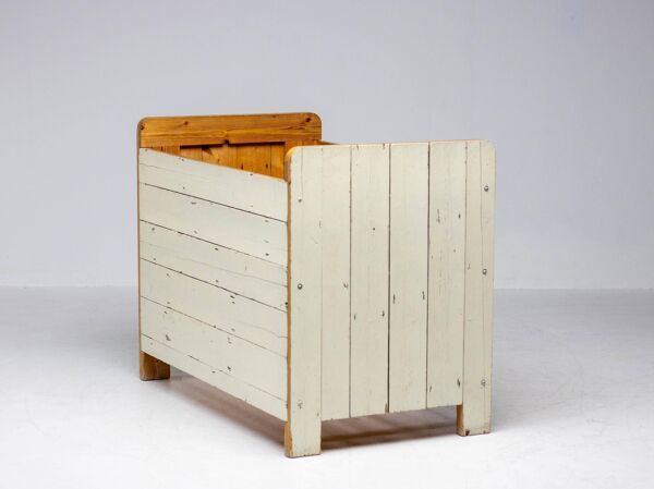 Reclaimed wood bench by Piet Hein Eek