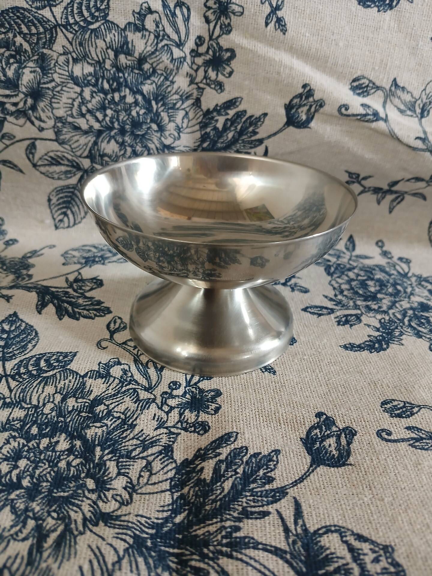 4 antique ice cream bowls