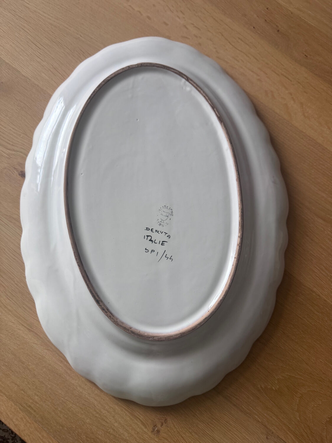 Large oval ceramic platter from Deruta