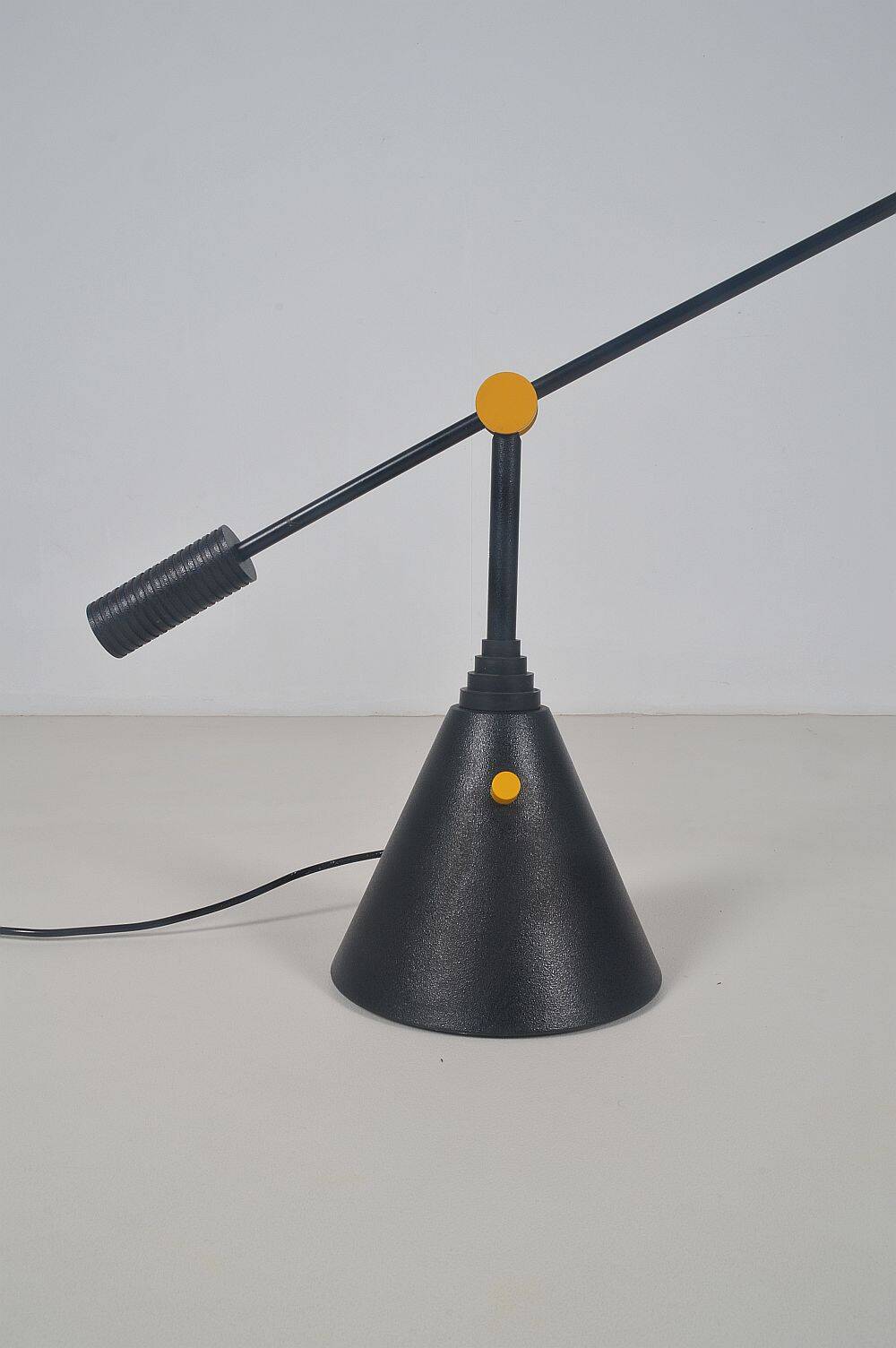 Lampe de bureau italienne réalisée par Luci, années 1980
