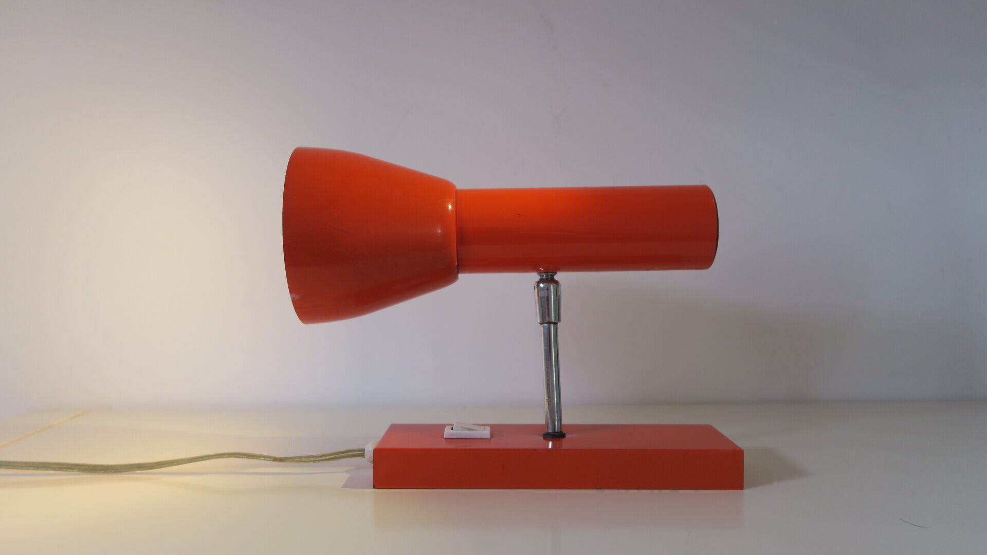 70s metal wall lamp, adjustable