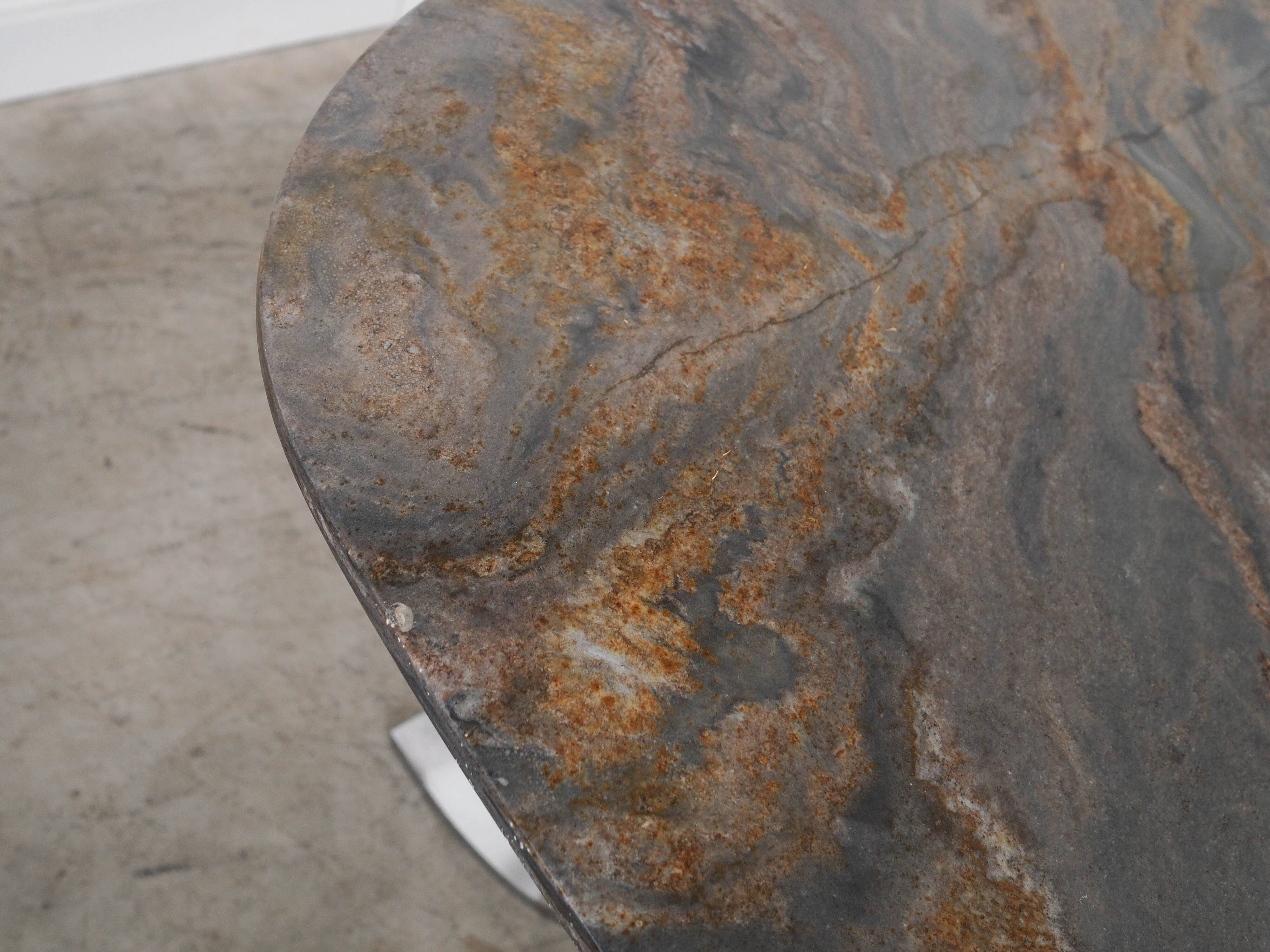 Table danoise en pierre, années 1980