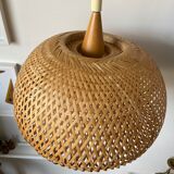Telescopic wicker hanging lamp