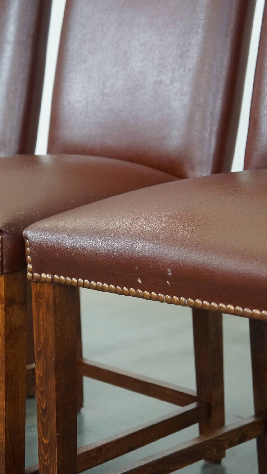 Set of 4 English style dining chairs in cognac-colored leather