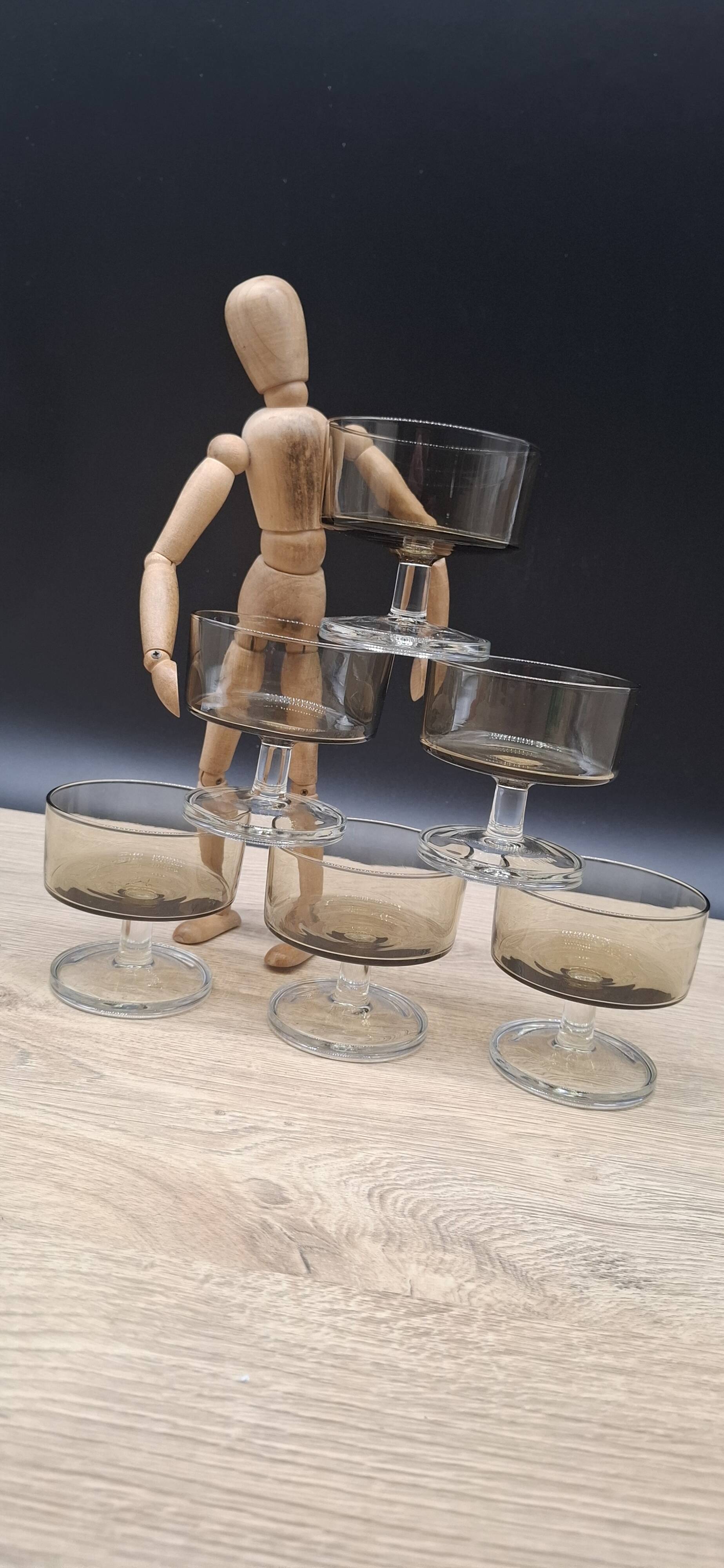 Set of 6 Cavalier Sweden Luminarc smoked champagne glasses