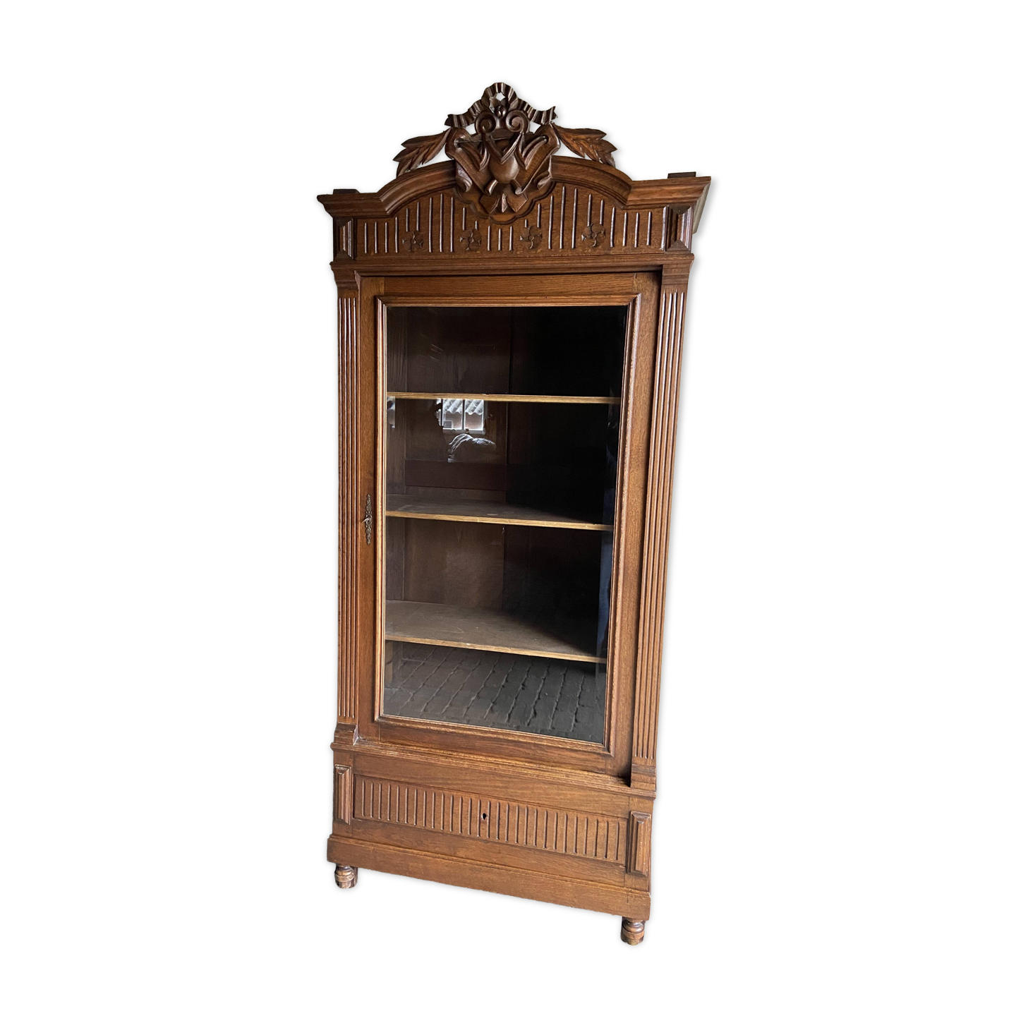 Antieke eiken houten boekenkast, vitrinekast, winkelkast, servieskast.