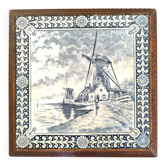 Dessous de plat carreau de céramique et cadre en bois moulin hollandais