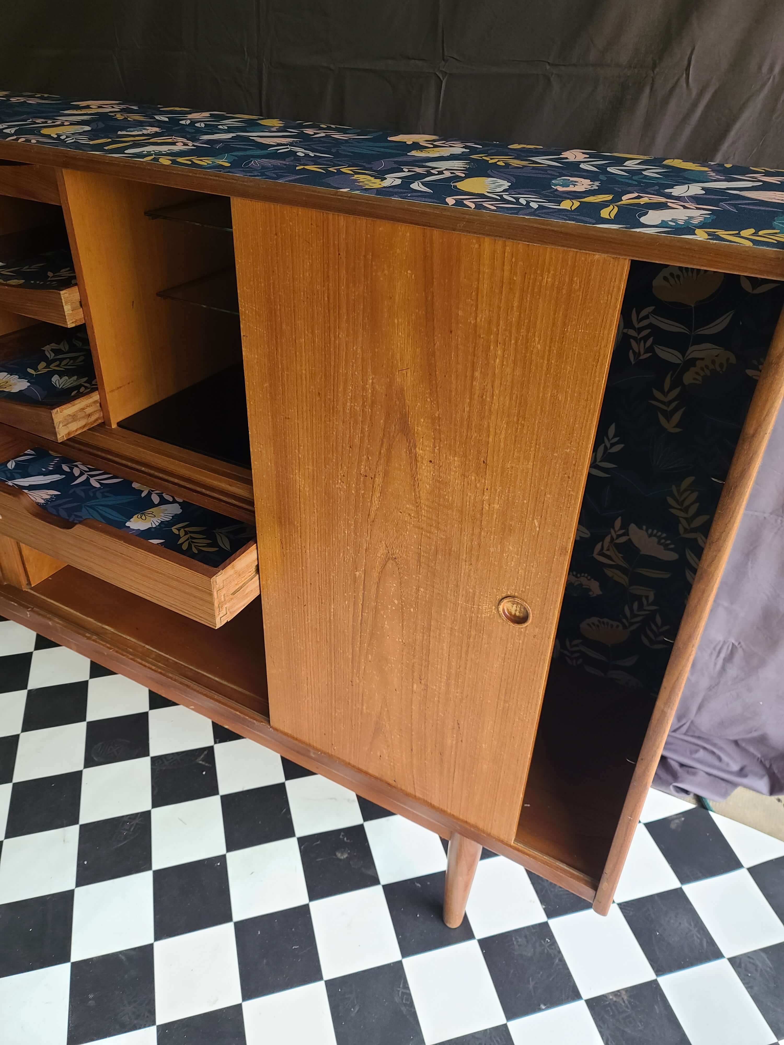 Scandinavian enfilade