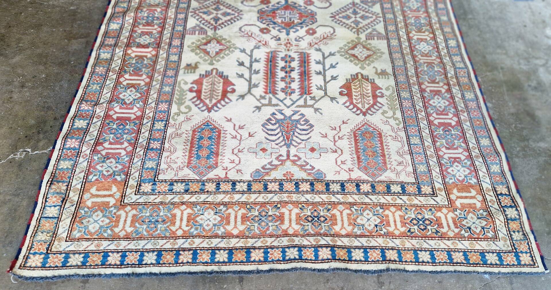 Carpet Pakistan