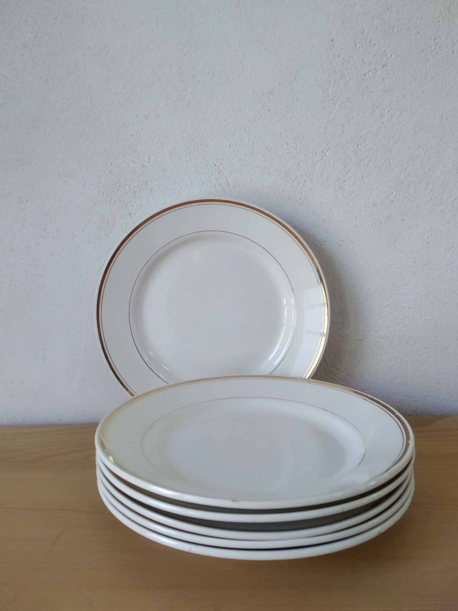 6 Vintage Moulin des Loups Gold-Edged Dinner Plates