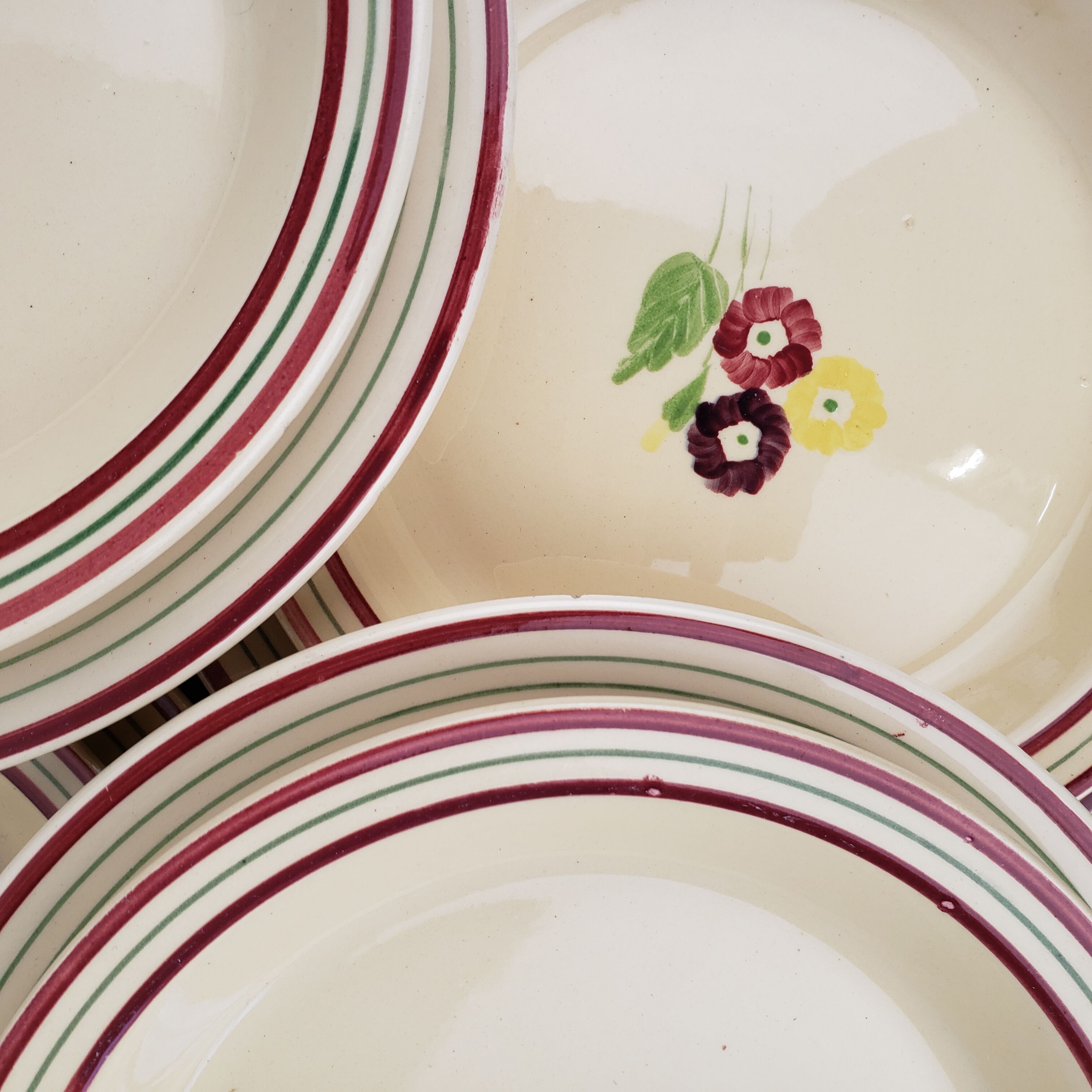 Service 12 plates - Gien, Primevères model