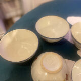 Discover a set of two mini bowls from the famous MARY LOU series.