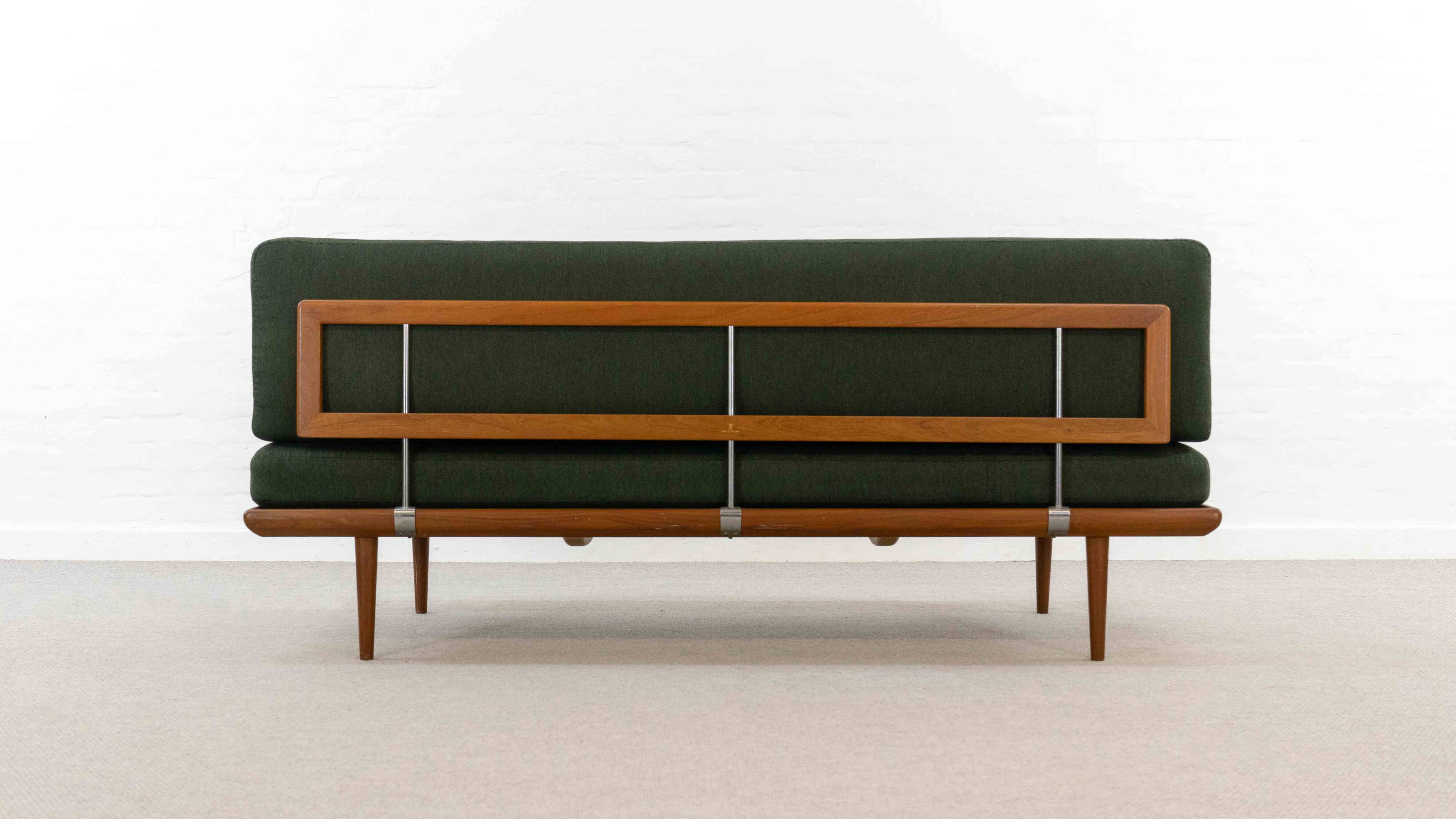 Minerva sofa / daybed by peter hvidt & orla molgaard-nielsen