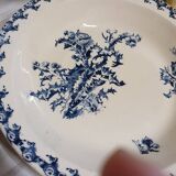 Hollow and round dish from Gien, thistle series