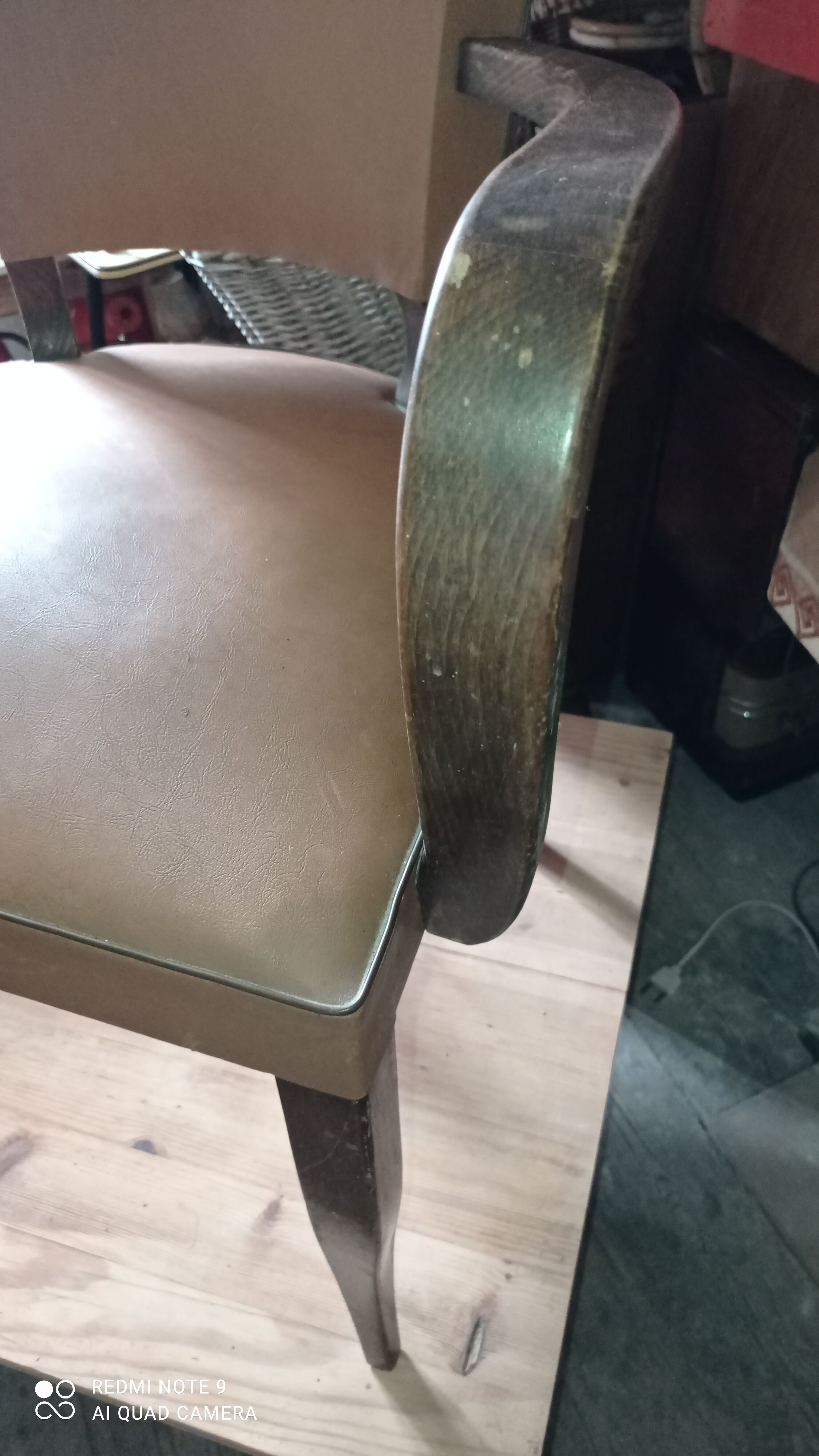 Bridge chair