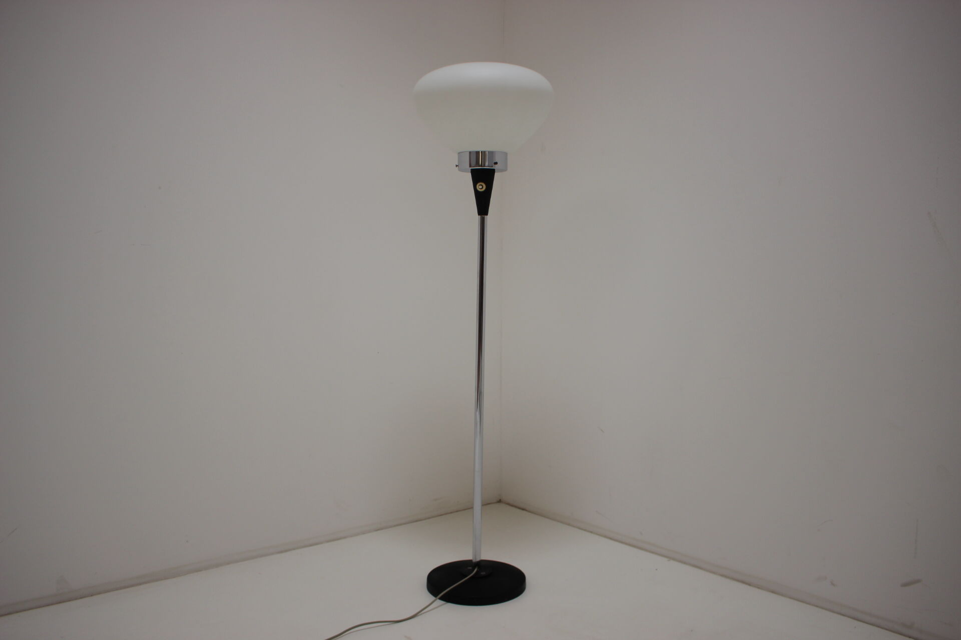 Mid-century design floor lamp/ Lidokov, 1970's