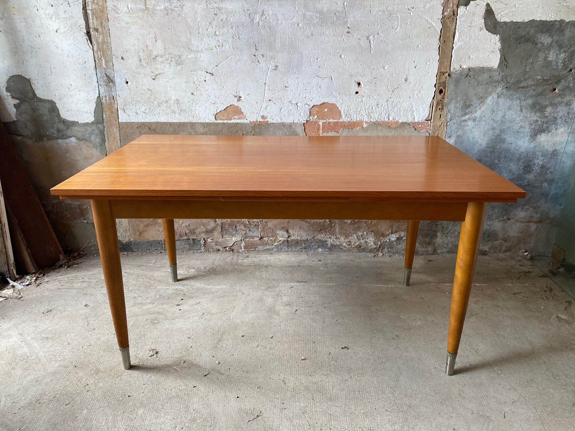 Scandinavian extendable table in teak 1950s