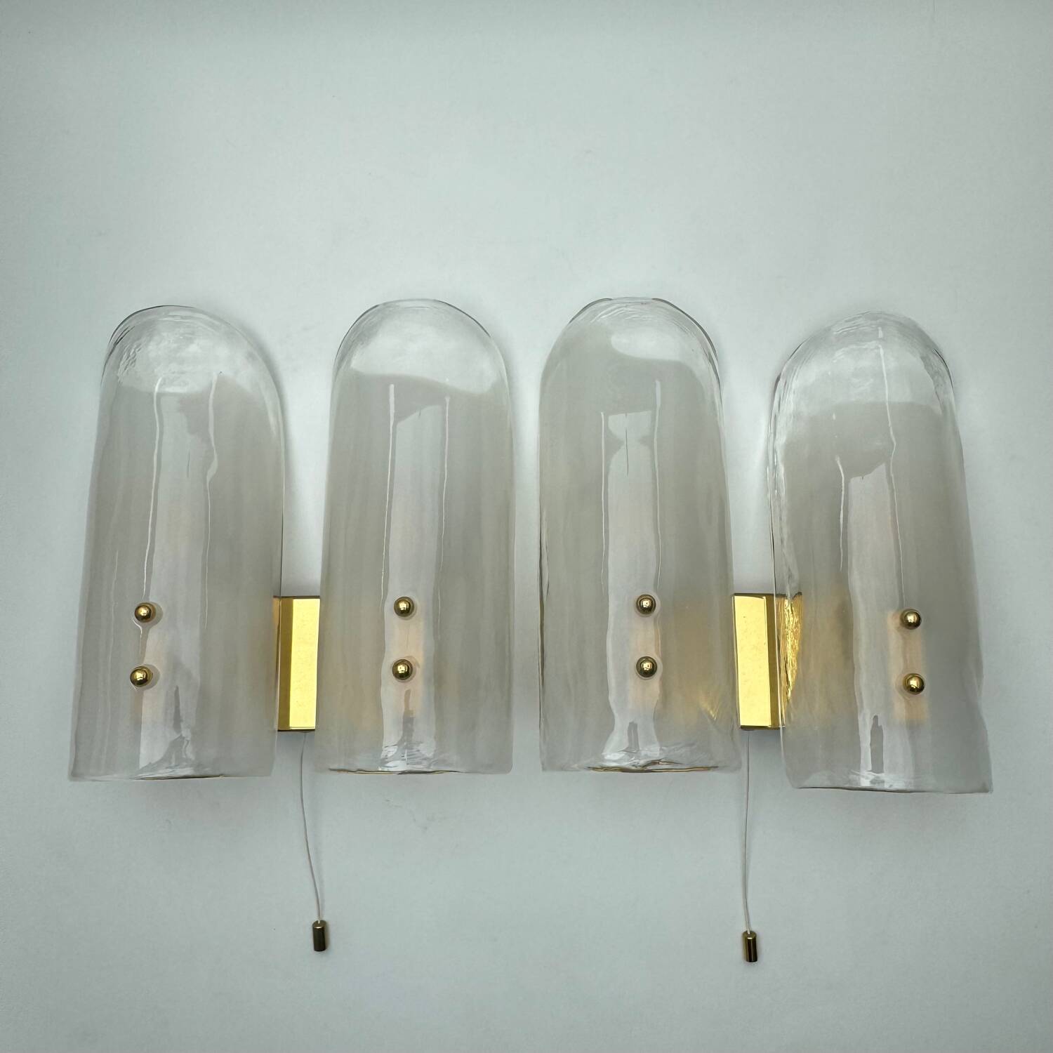 Appliques Kalmar en verre glacé