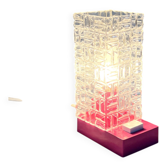 Small pink plastic lamp, 1980