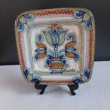 Square plate