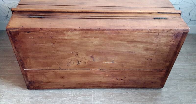 Large old trunk (steam box) in solid wood.