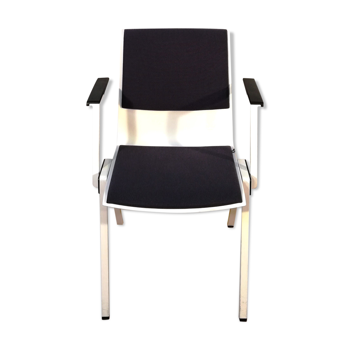 Publica visitor chair