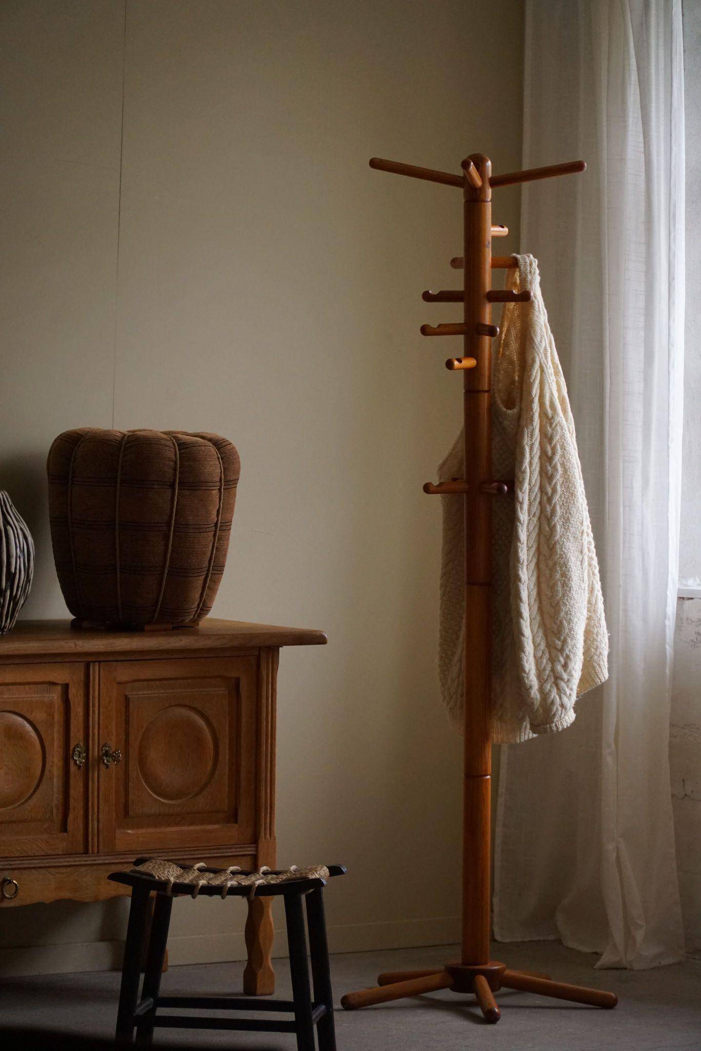 Decorative coat rack in solid pine, mid-century Danish style, 1970s.