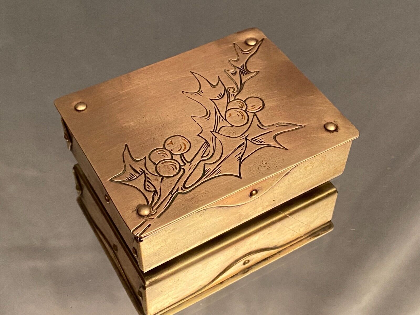 German compartmentalized stamp box early twentieth GHG Gesch holly leaf