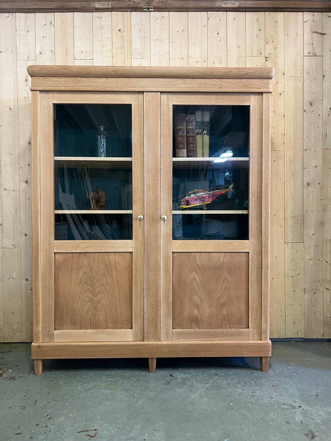 Vintage oak display case, removable