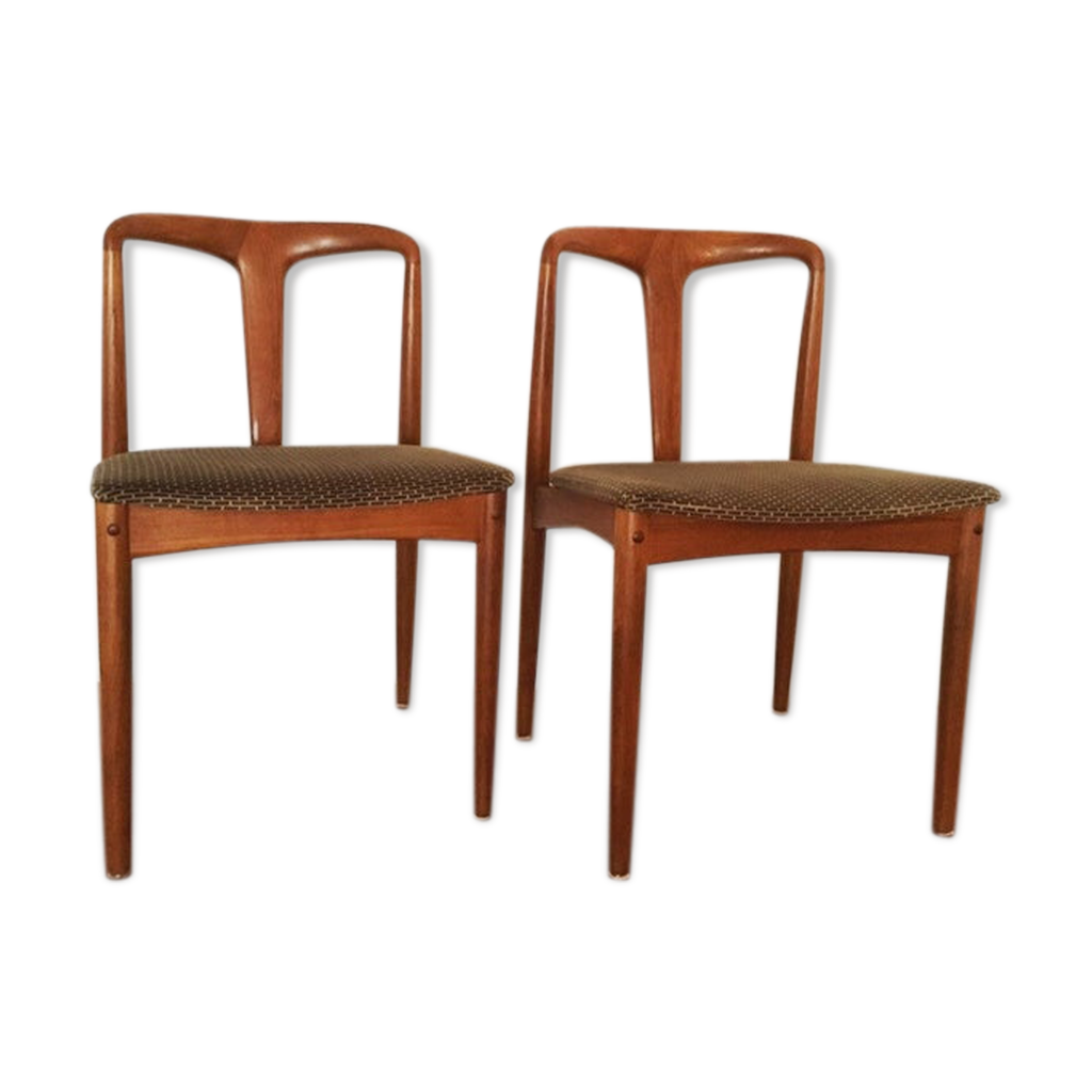 Set of 2 danish chairs by Johannes Andersen Selency