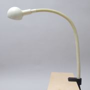 Lampe de bureau Hebi crème Isao Hosoe Valenti