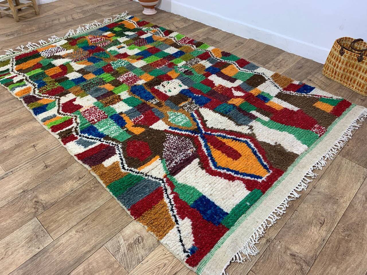 Handmade moroccan berber rug 243 x 157 cm
