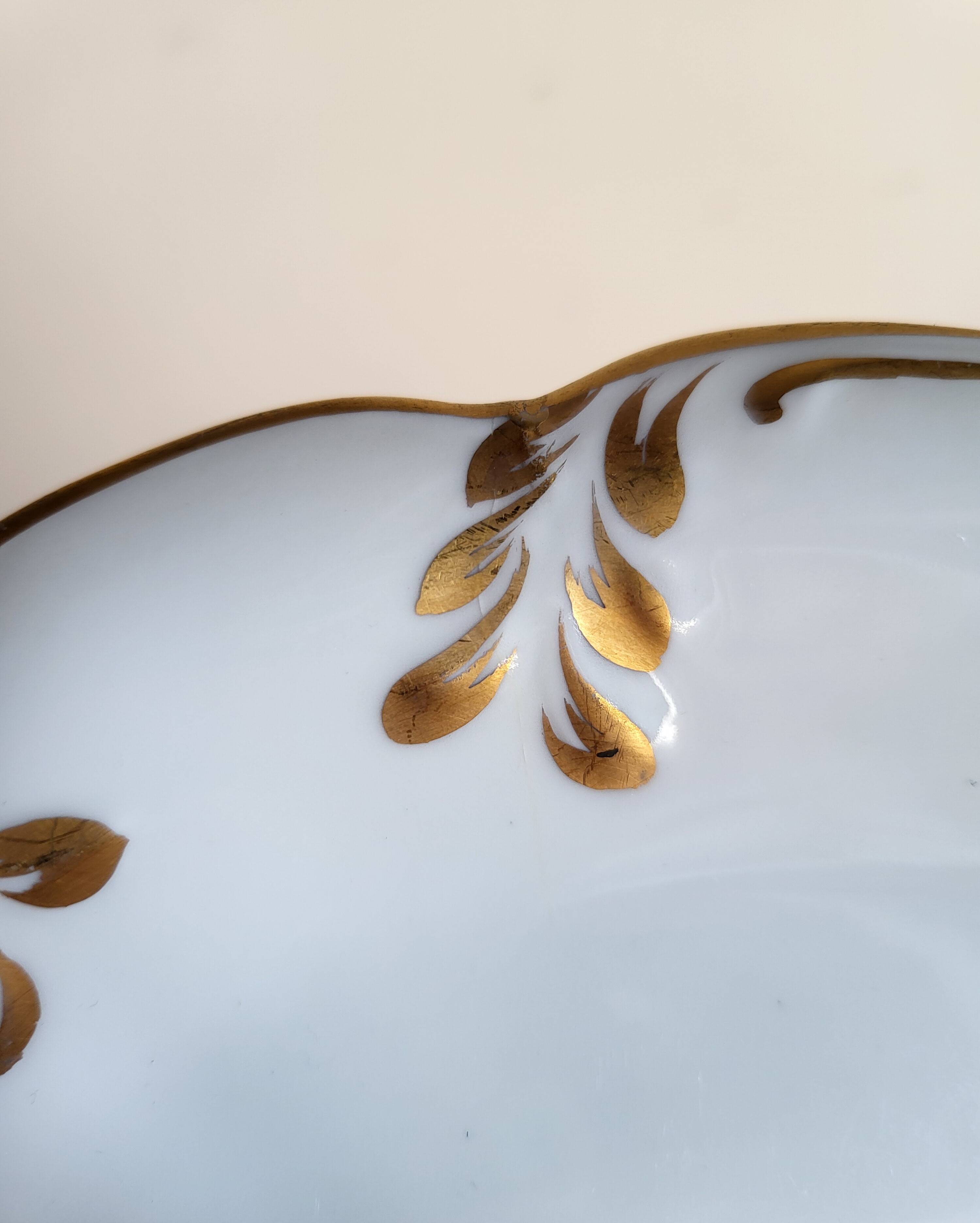 4 Dessert Plates in Old Paris Porcelain