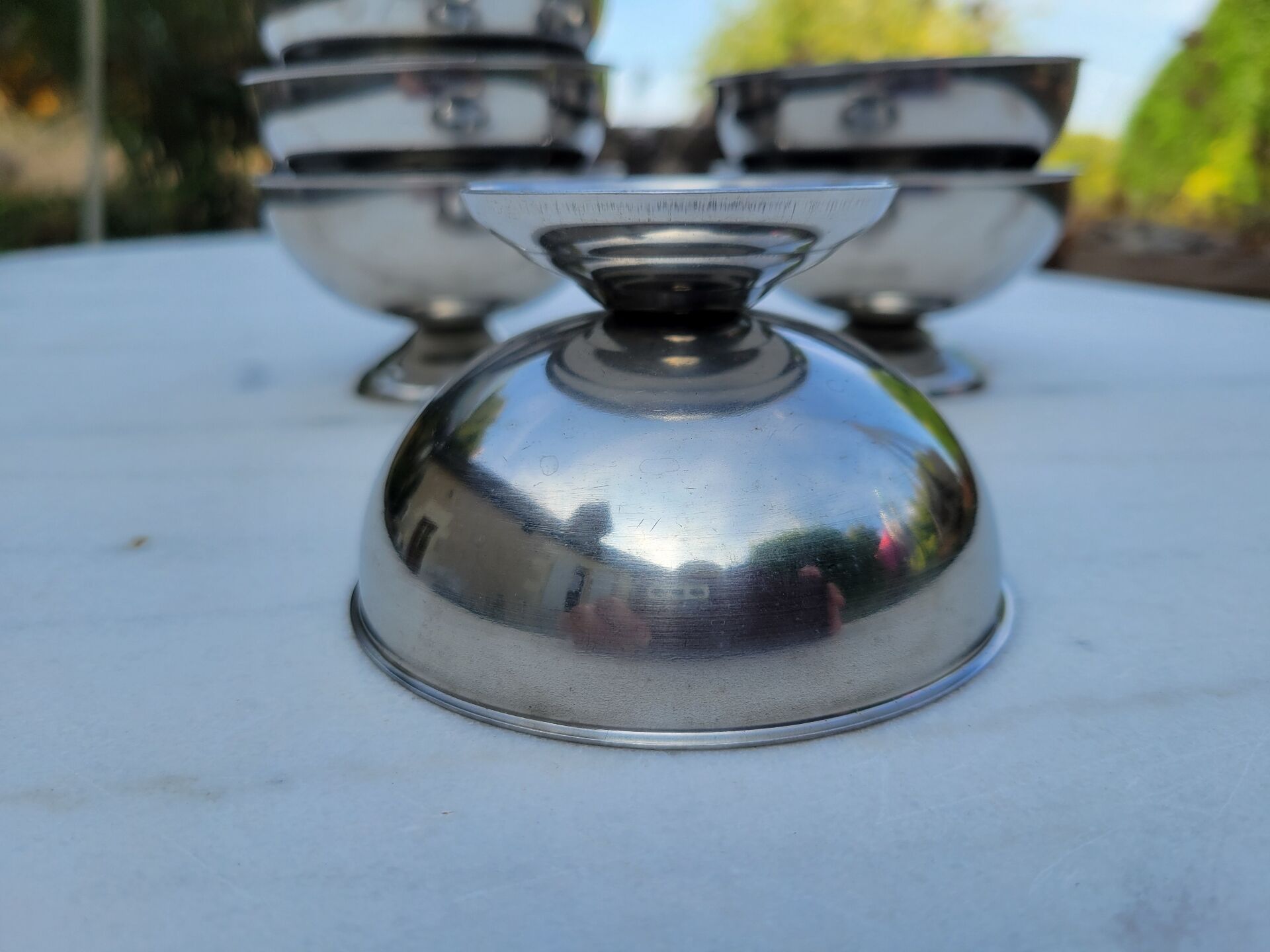 6 stainless steel ice cream bowls