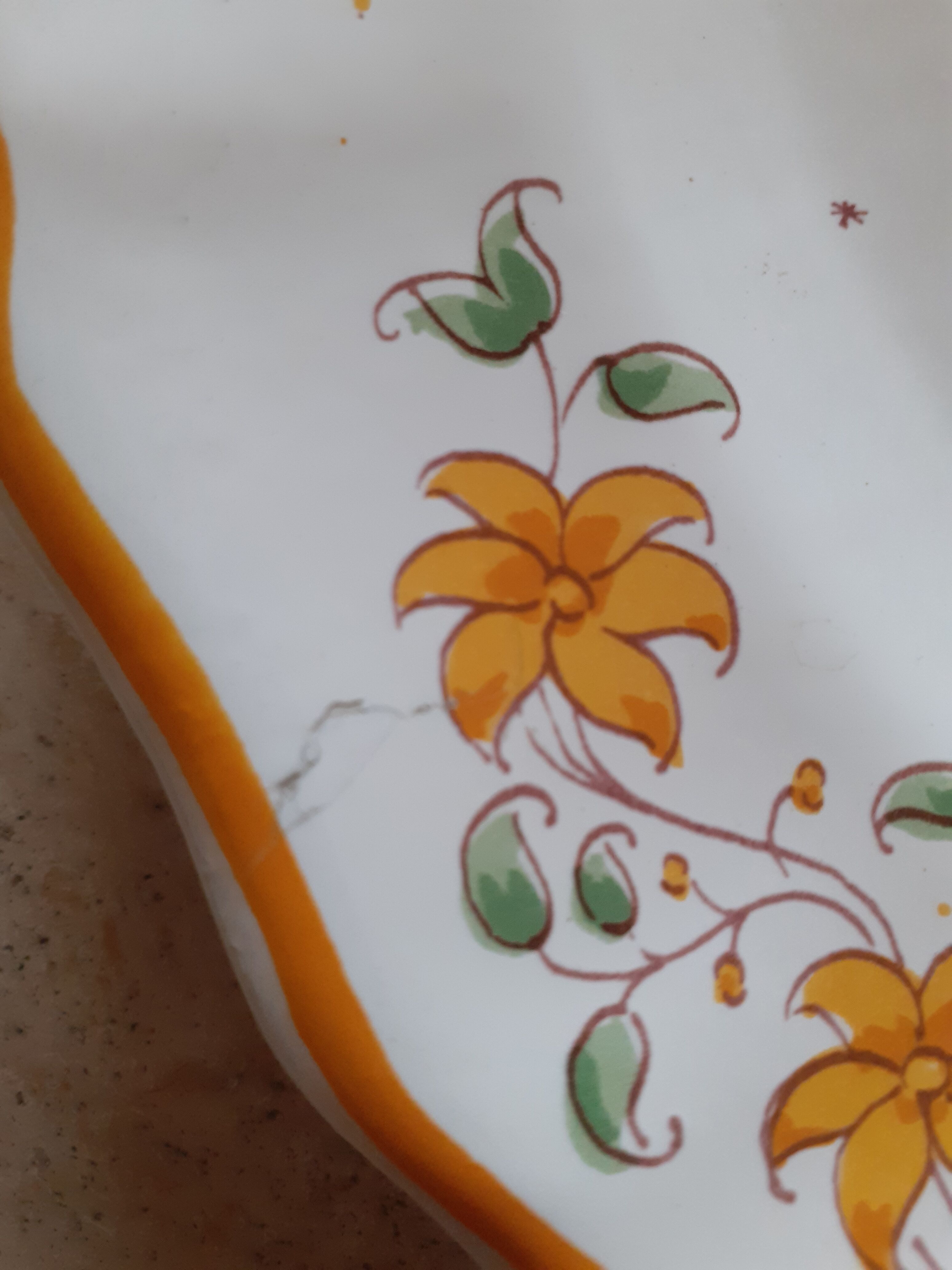 Decorative plate