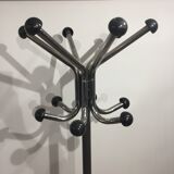Coat rack on stand