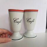 Service de 2 tasses à café sur pied en porcelaine de Limoges mazagrans, atelier du tabalou
