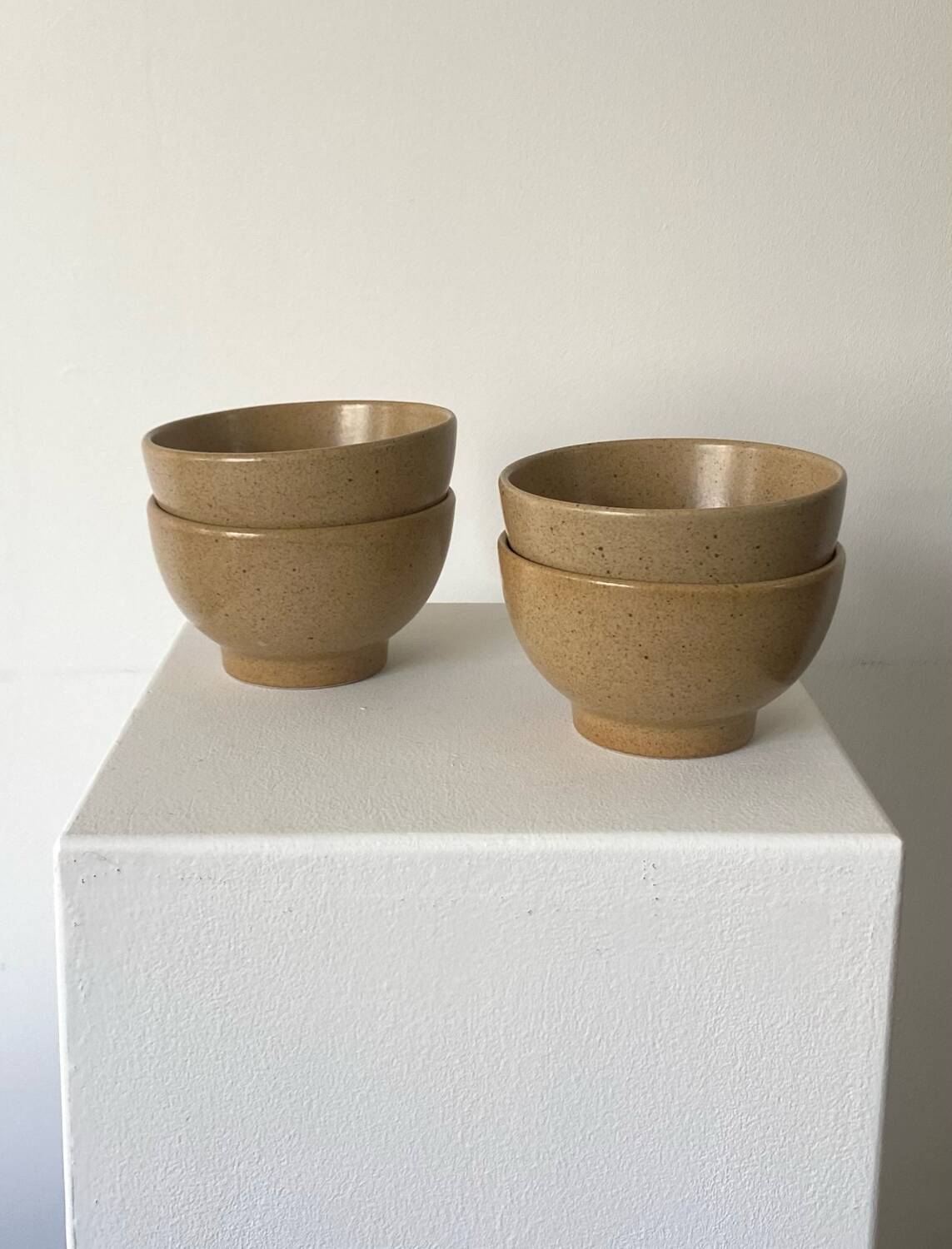 Set of 4 stoneware bowls