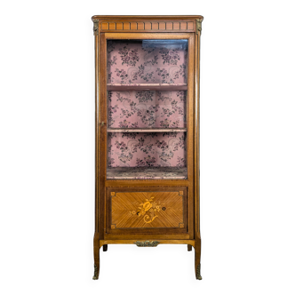 Rosewood display cabinet in Transitional style