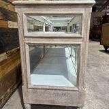 Glass shop counter