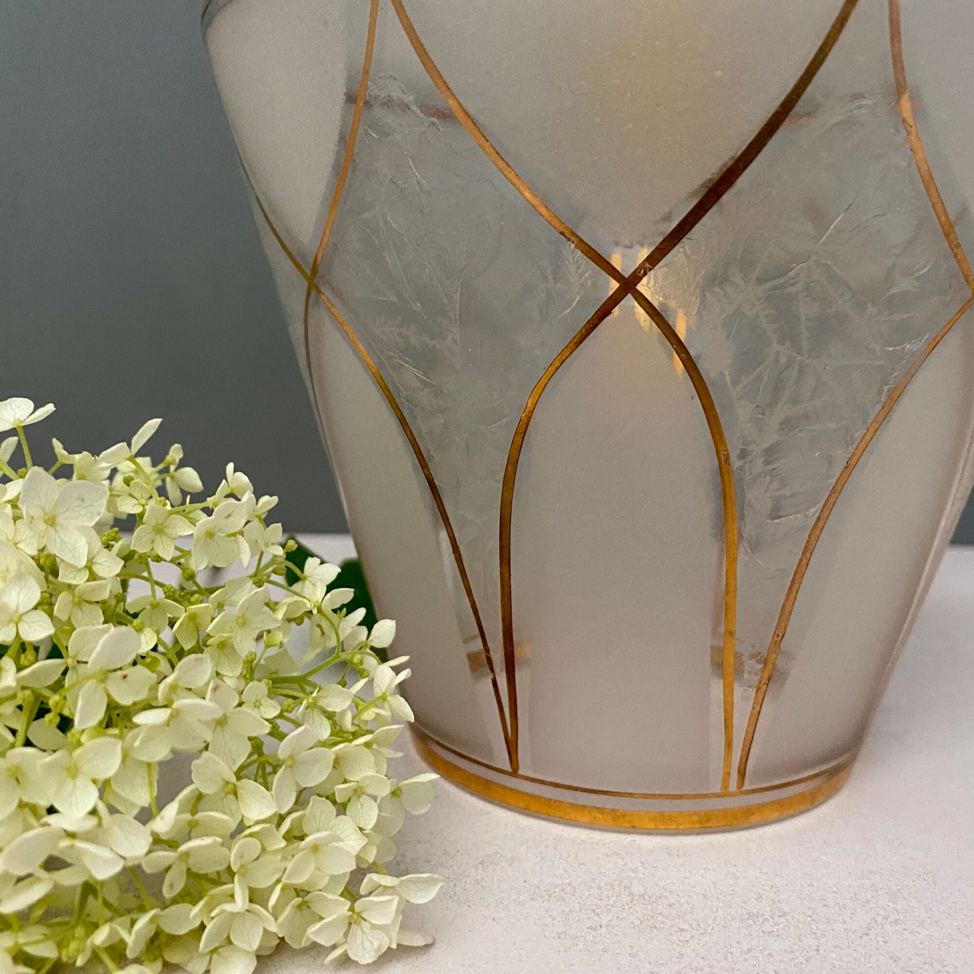 Vintage art deco tulip walker in white and golden frosted glass