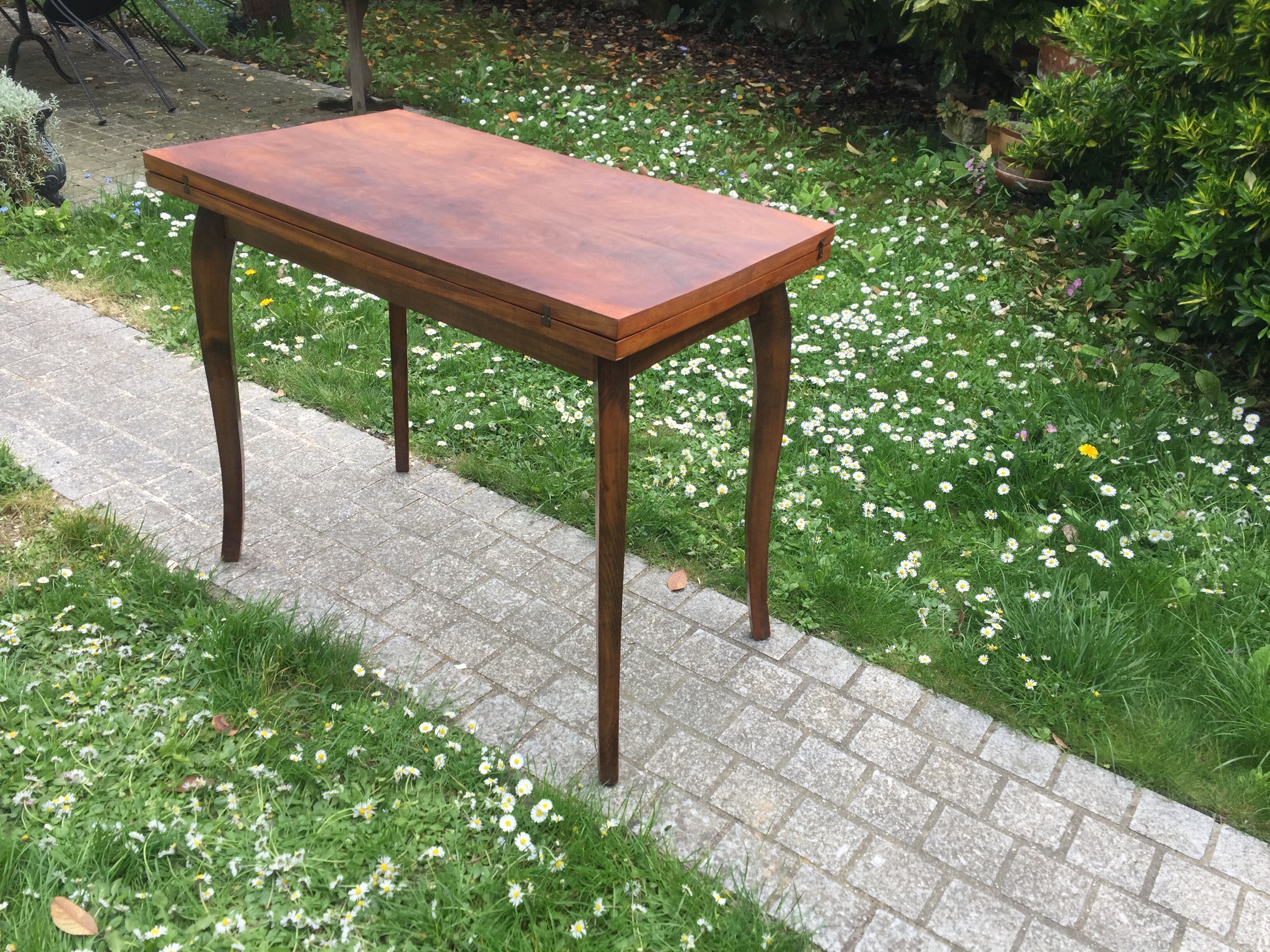 Dining table folding old rosewood from 2 to 6 people