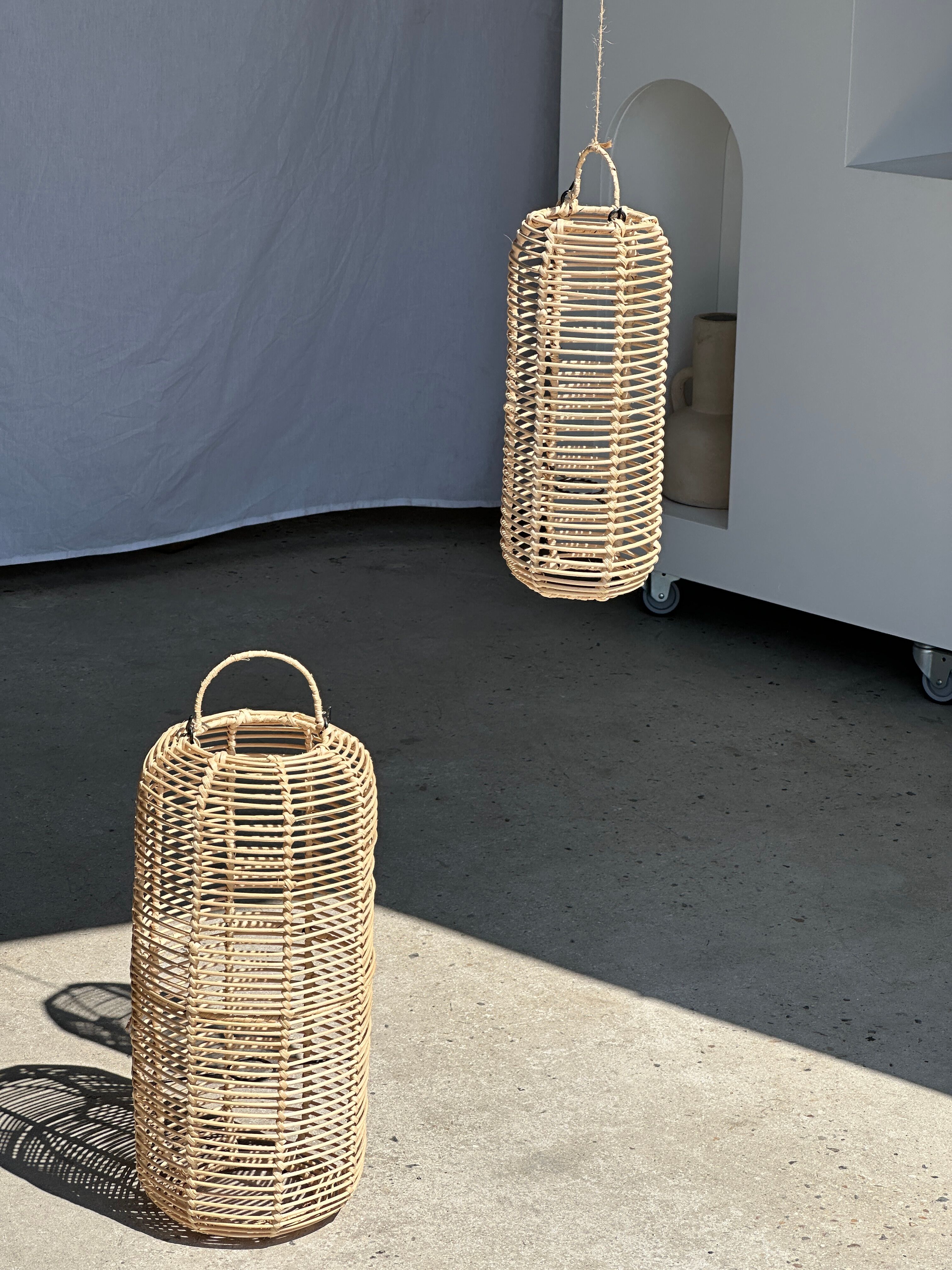 Small lantern-shaped rattan suspension H35 D15