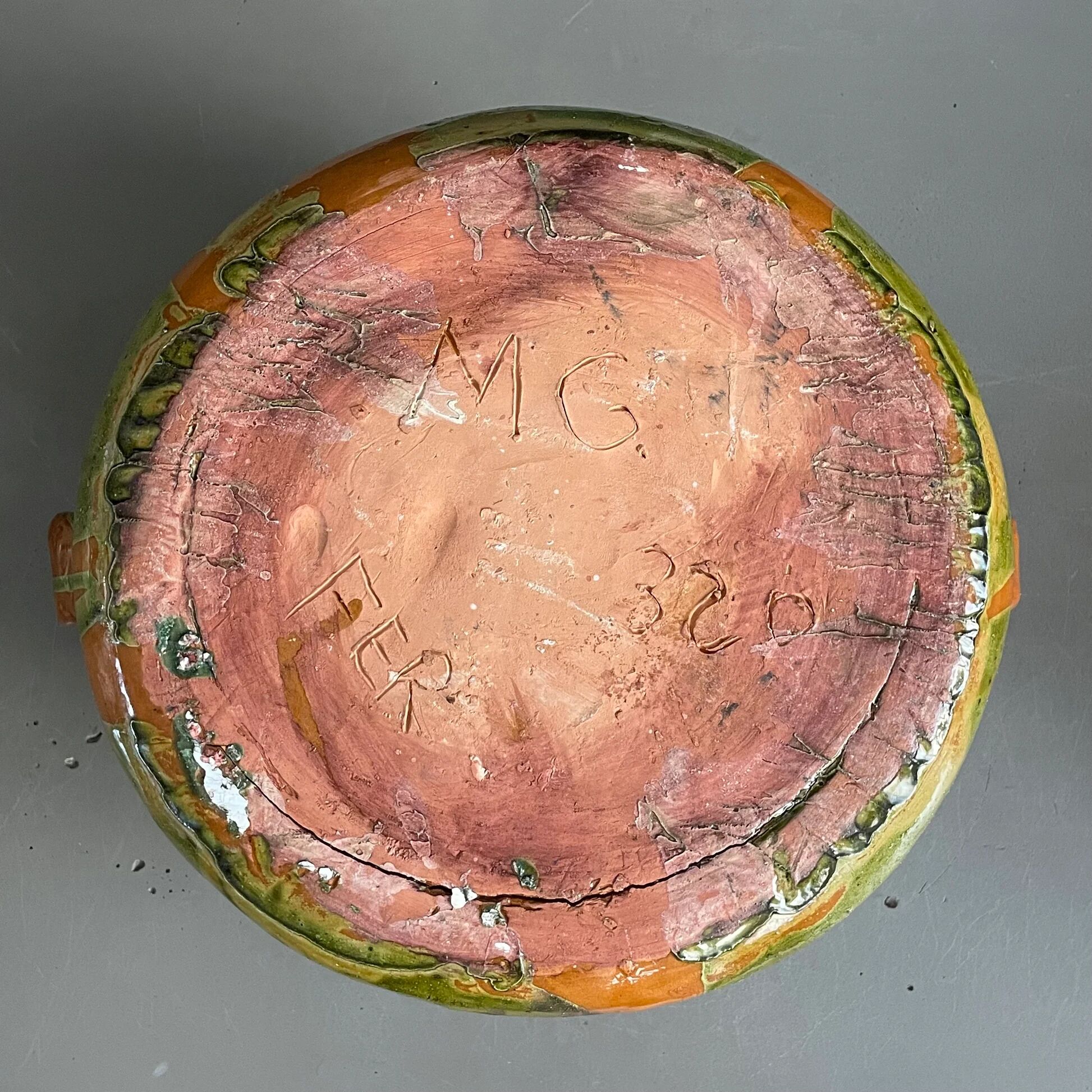 Vintage ceramic pot