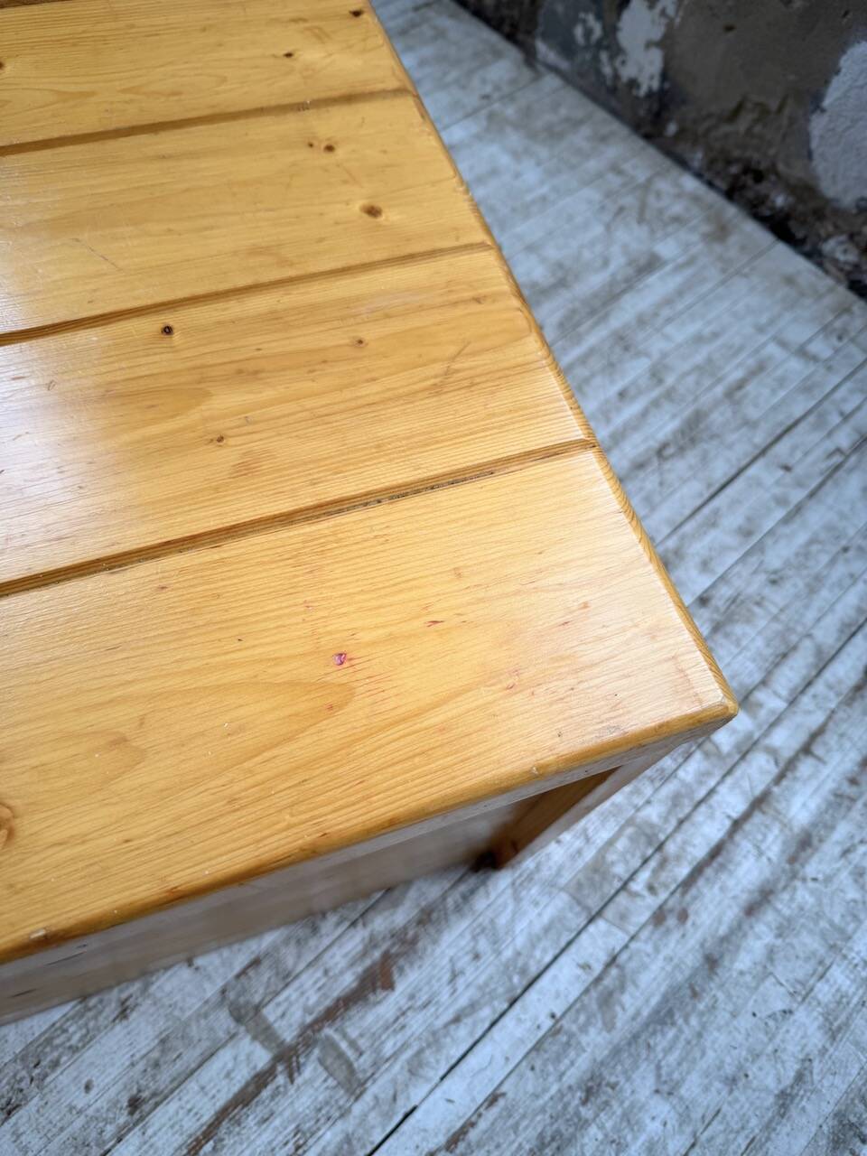 Chest or coffee table Perriand Les Arcs 1800