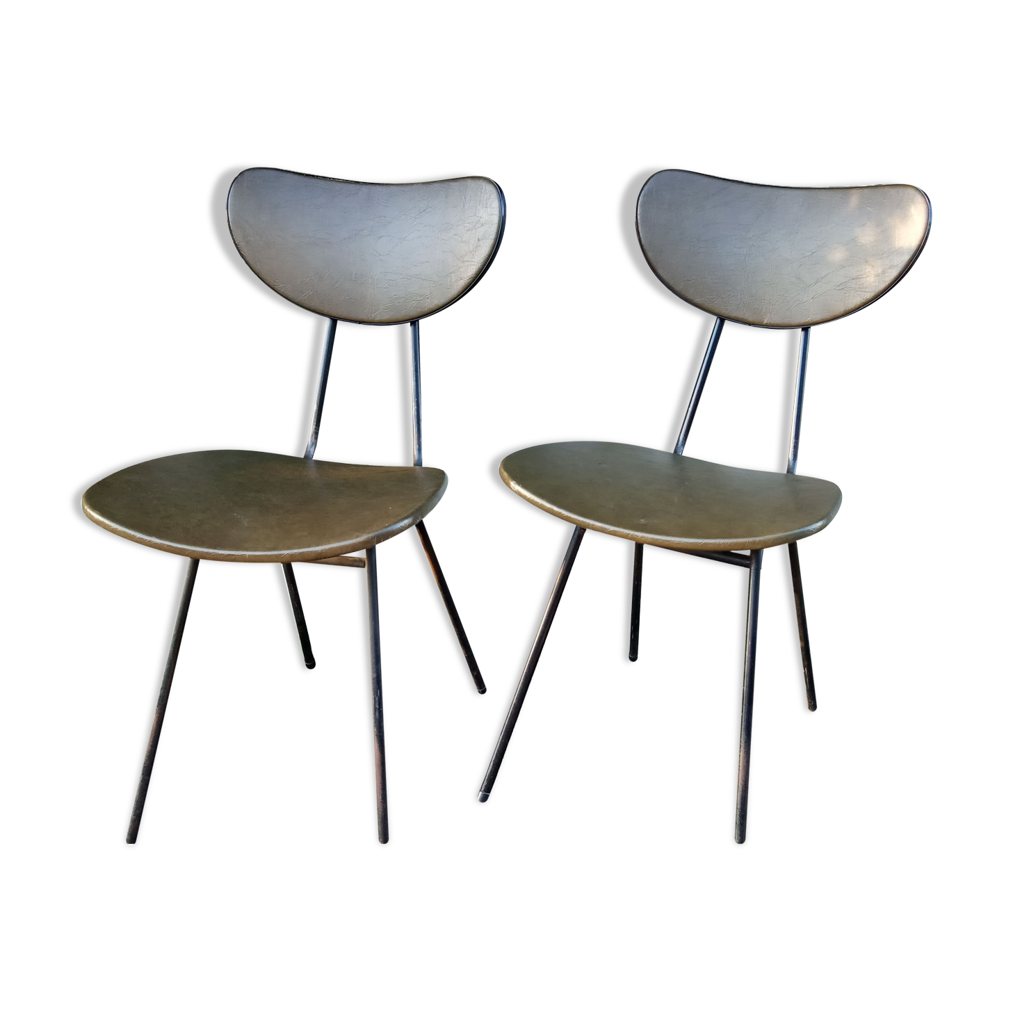 Pair of 50s chairs in metal and skaï