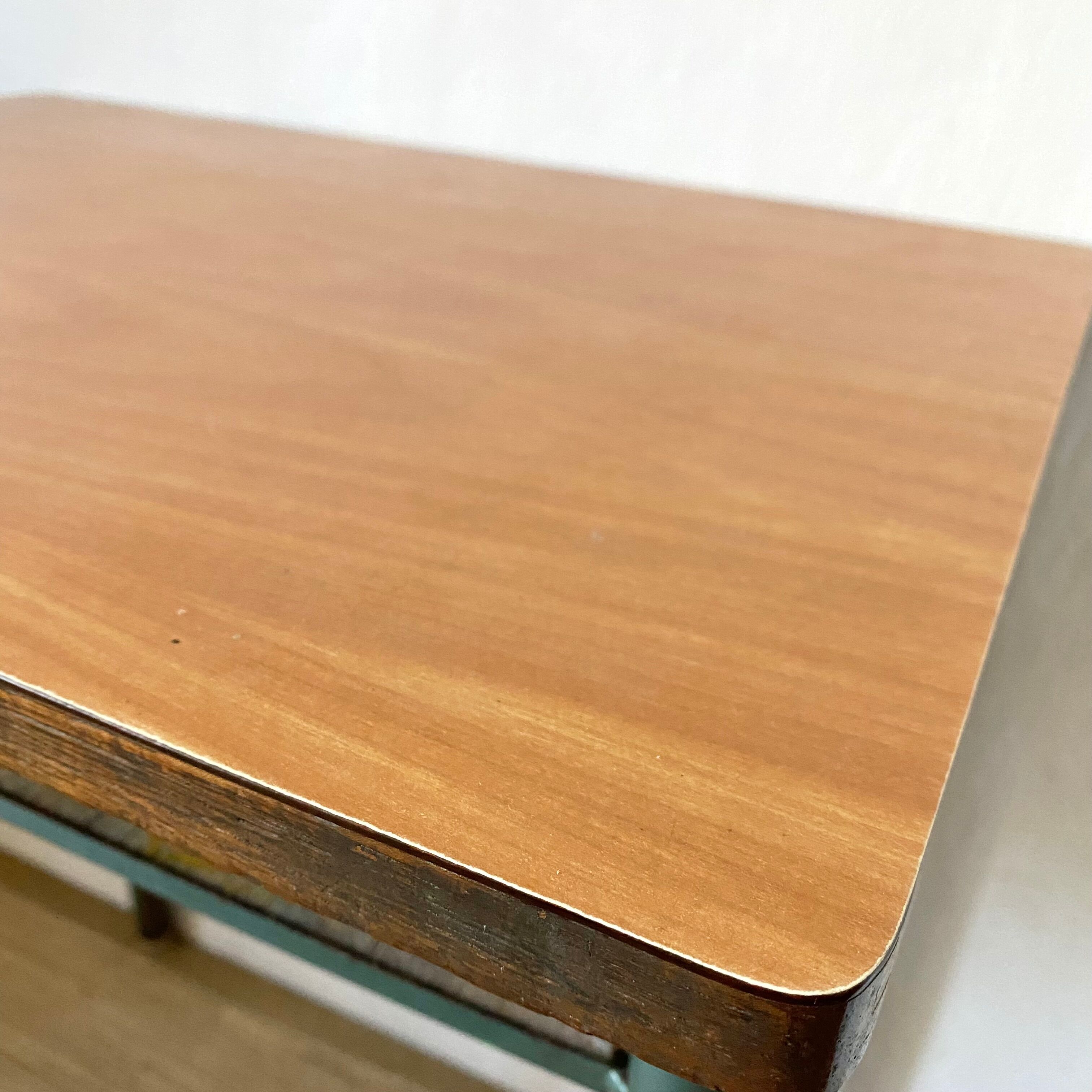 Bureau d'écolier vintage métal et bois