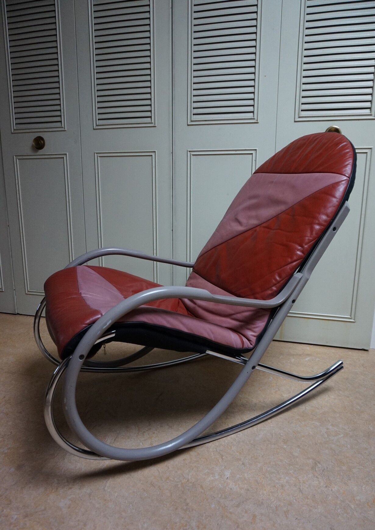 Swiss Nonna Rocking Chair by Paul Tuttle for Sträslle, 1970's