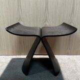 Sgabello Butterfly di Sori Yanagi per vitra